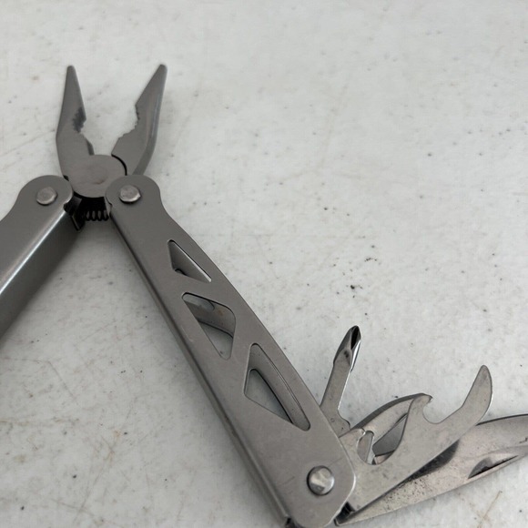 Sheffield 12-IN-1 MULTI TOOL - Pliers, Screwdriver, Knife & More - Picture 8 of 11